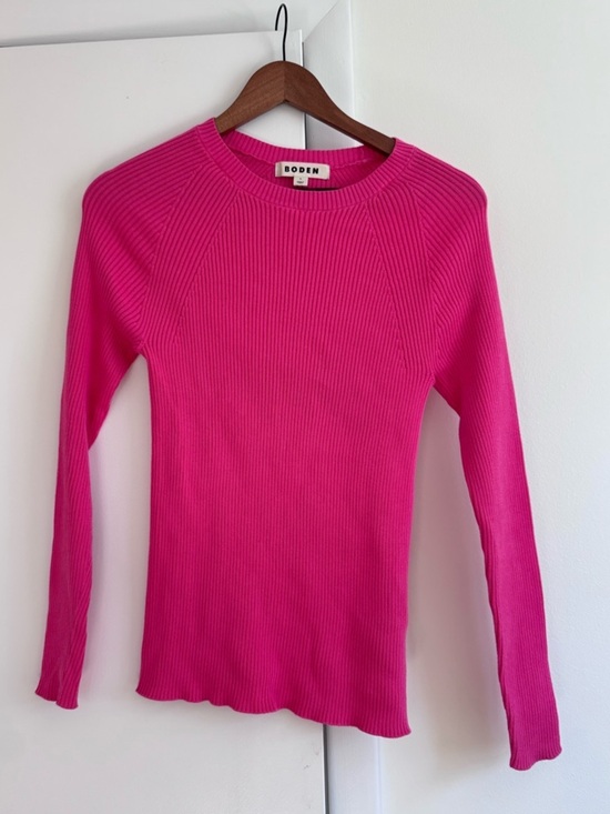 Boden Sweaters - Boden women’s Ribbed Long Sleeve Top in Hot Pink size medium